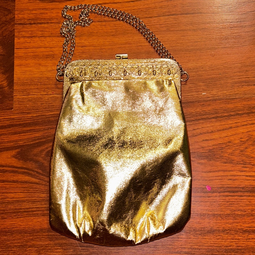 VTG 60’s Gold Metallic Evening Filigree Clutch Handbag, Chain Strap Kiss-Lock